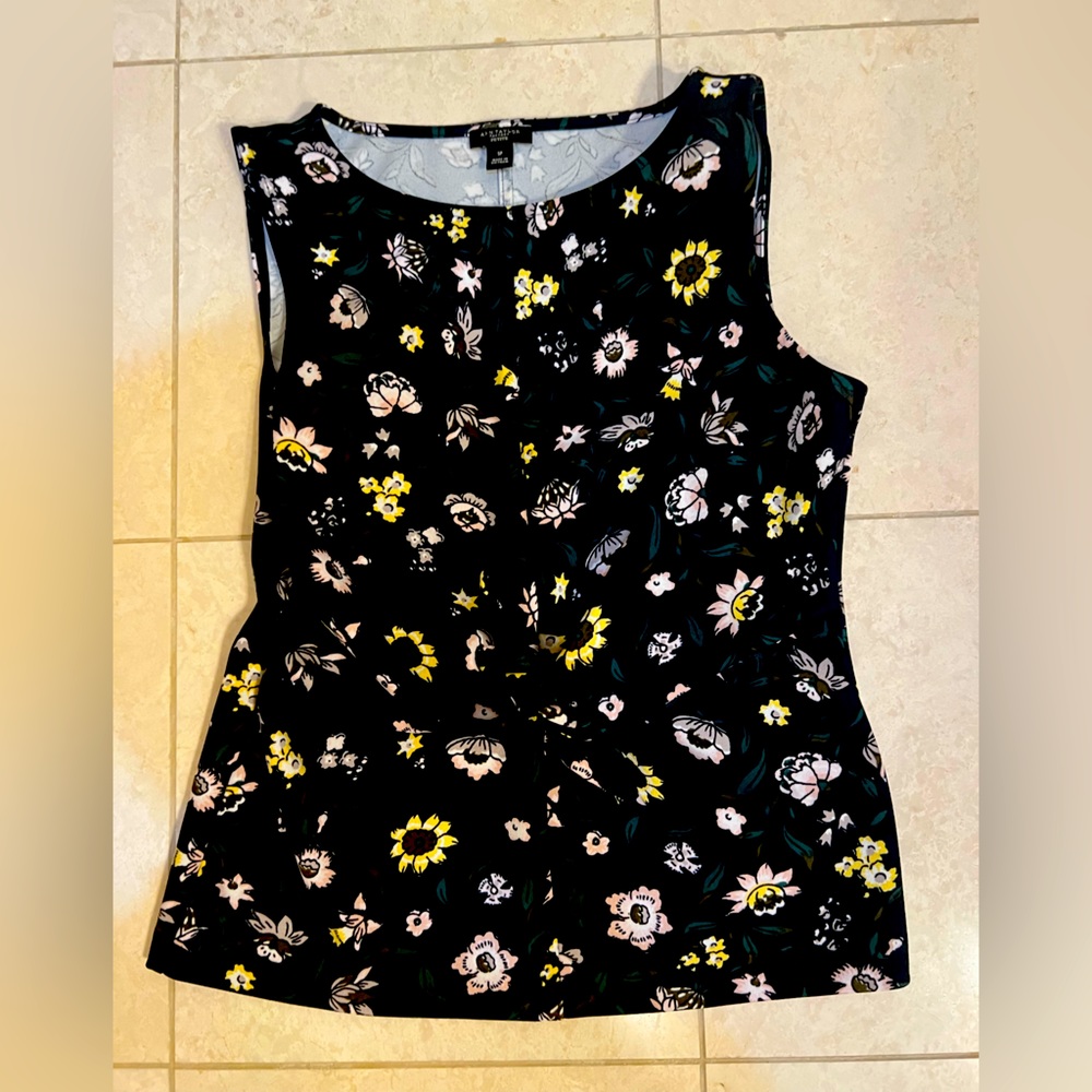 Ann Taylor flowers top